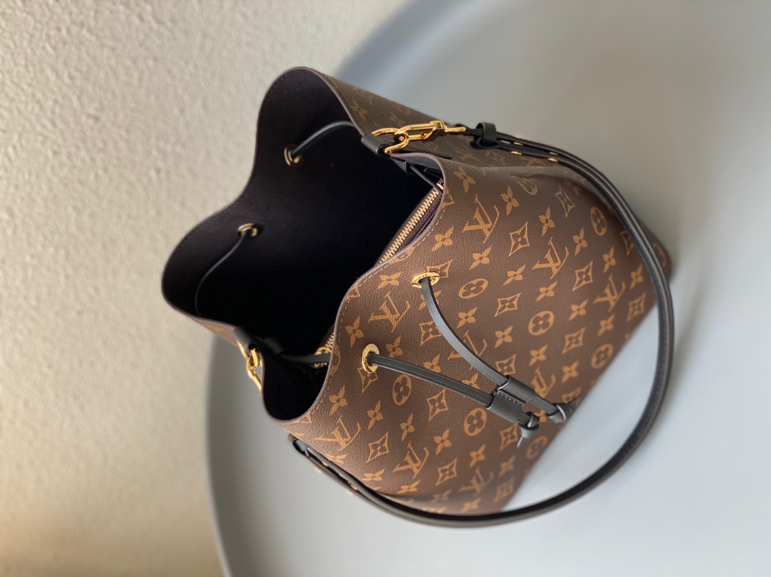 NO:176663,NEONOE (More details appreciation) Model 44020 26.026.017.5,19860909NEONOE（更多细节鉴赏） 型号44020 26.026.017.5,,Bag