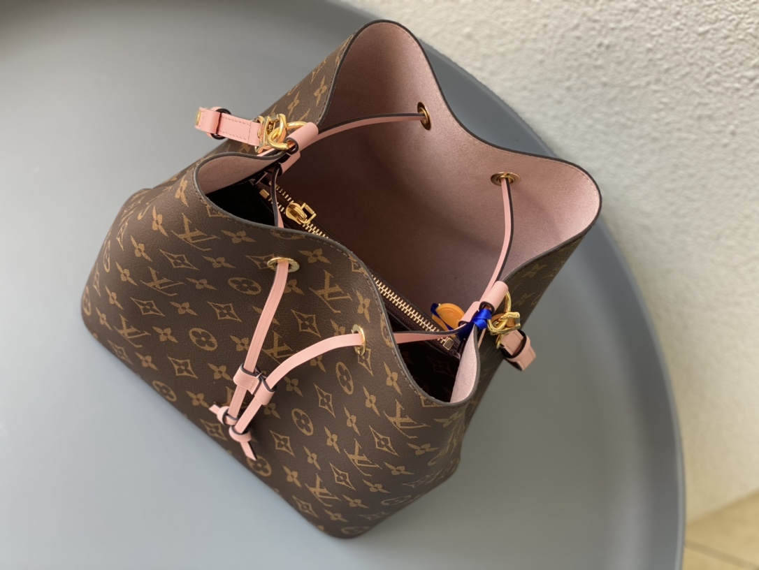 NO:176672,NEONOE (More details appreciation) Model 44022 26.026.017.5,19860909NEONOE（更多细节鉴赏） 型号44022 26.026.017.5,,Bag