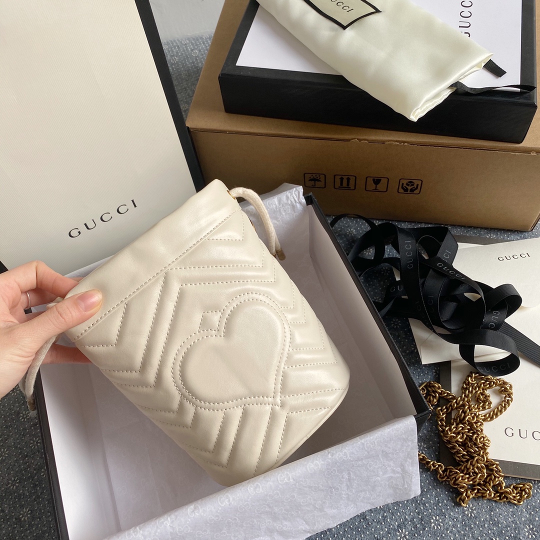 Gucci GG marmont抽绳水桶迷你•白色