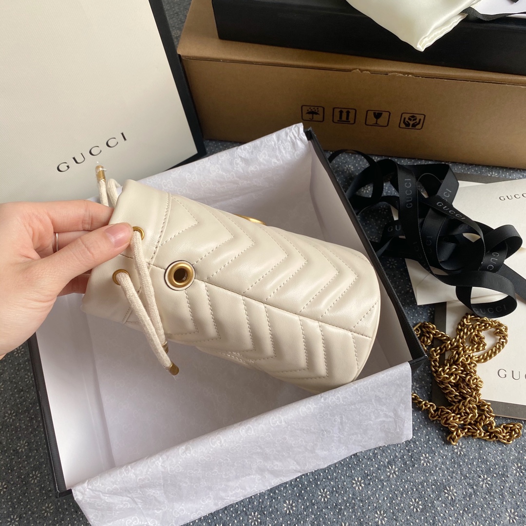 Gucci GG marmont抽绳水桶迷你•白色