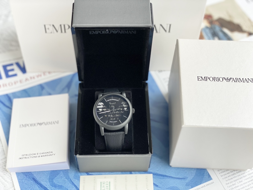 ¡Exclusivamente para JD.com! ¡Reloj mecánico automático Armani AR60032 negro mate con correa transparente hueca! ¡La ve…