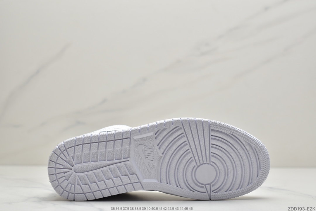 230 乔丹Air Jordan 1 Low Emerald Rise 553558-130