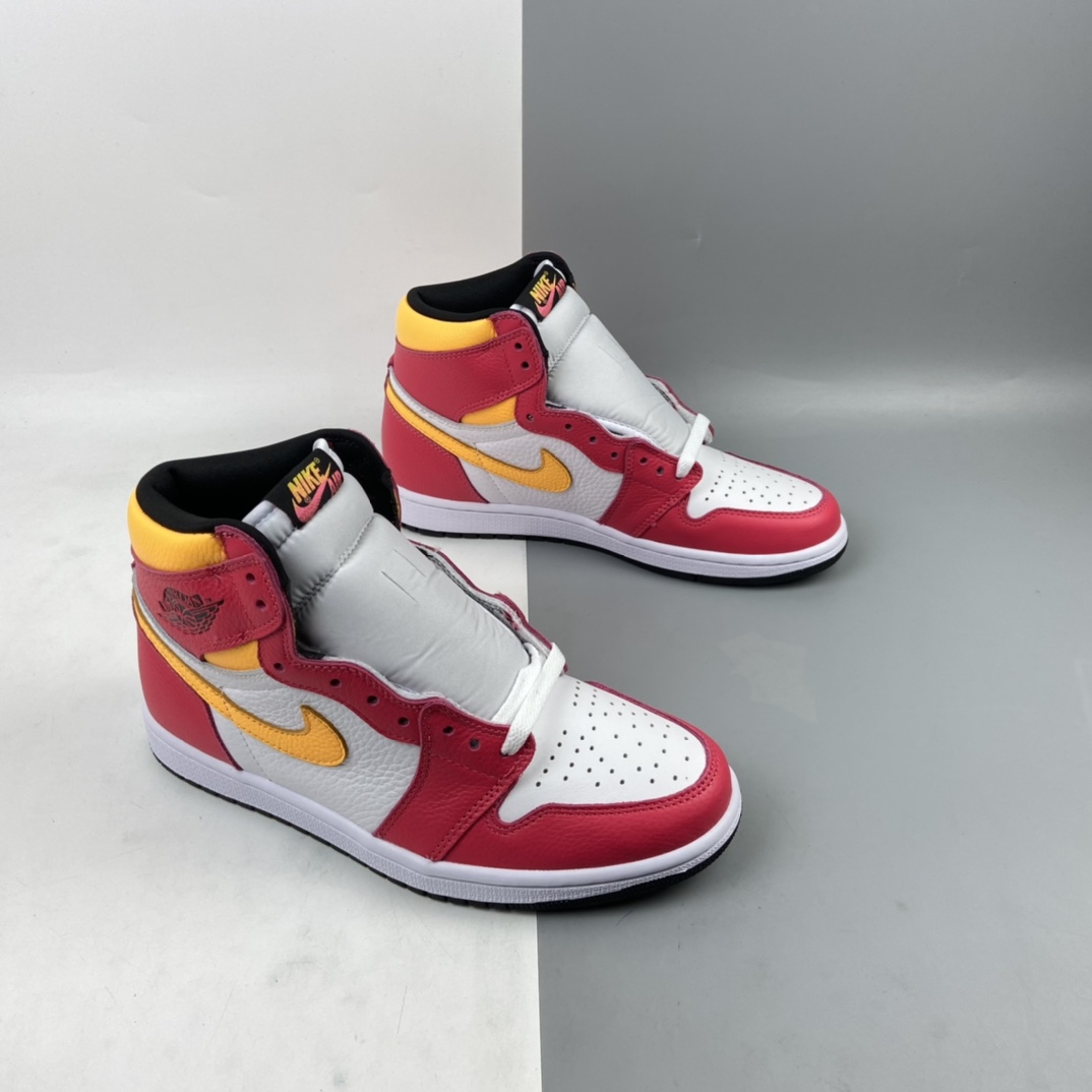300 Air Jordan 1“Sail/University Red”AJ1 乔1奥运白红 高帮篮球鞋 555088-603