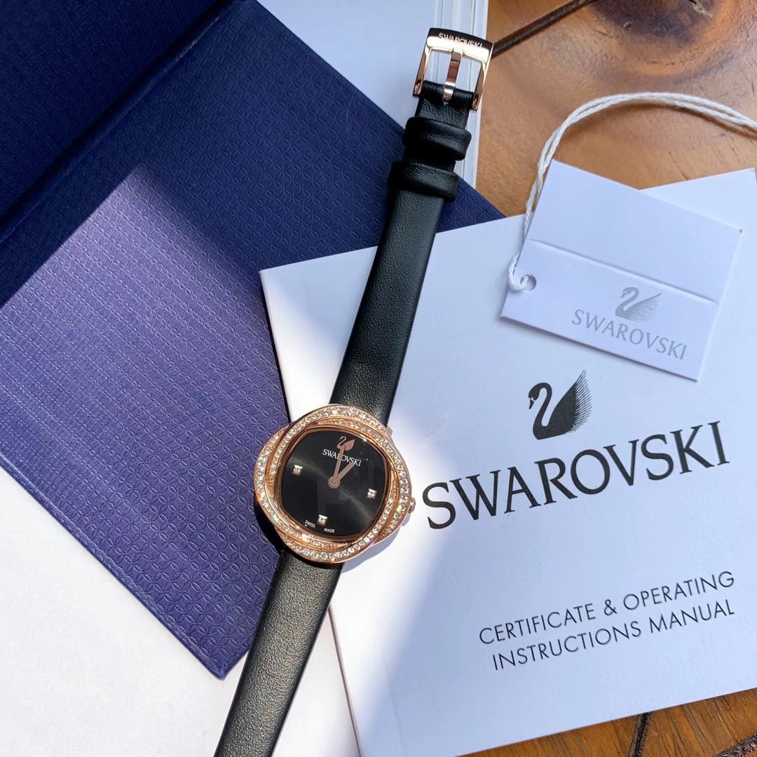 Часы Swarovski