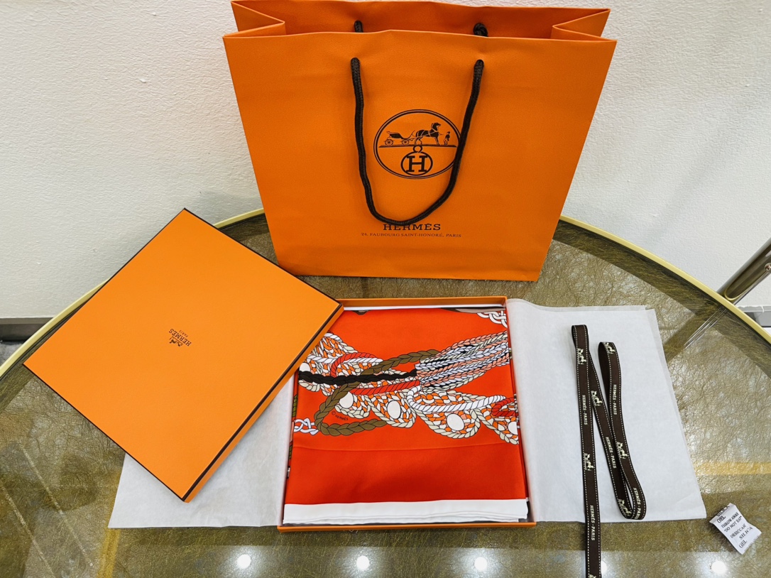 Hermes爱马仕21新品『骑士鼓手』100%真丝方巾