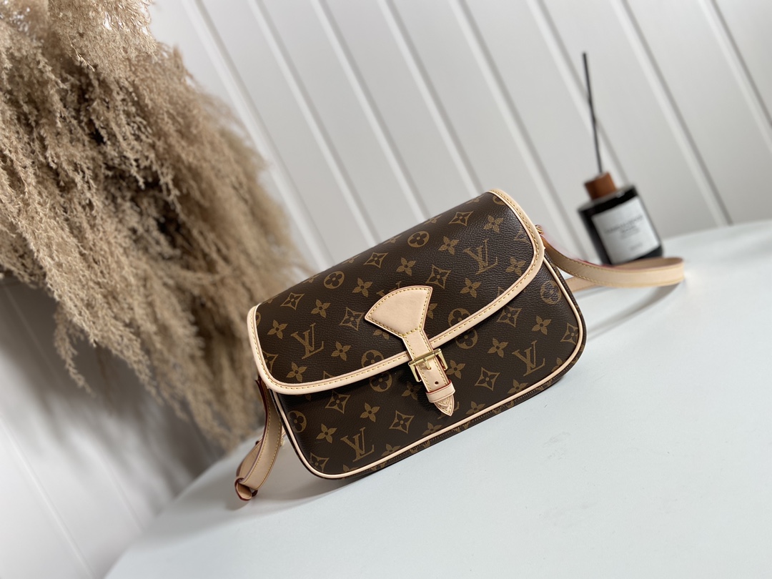 Louis Vuitton Handbags Crossbody & Shoulder Bags Gold Women Monogram Canvas Cowhide Fabric Fashion M42250
