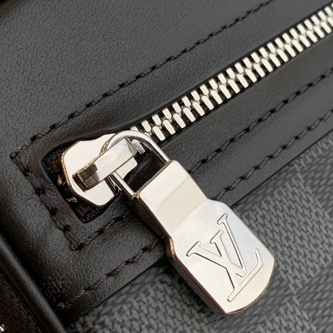 Louis Vuitton LV Scott 二合一邮差包 N50018
