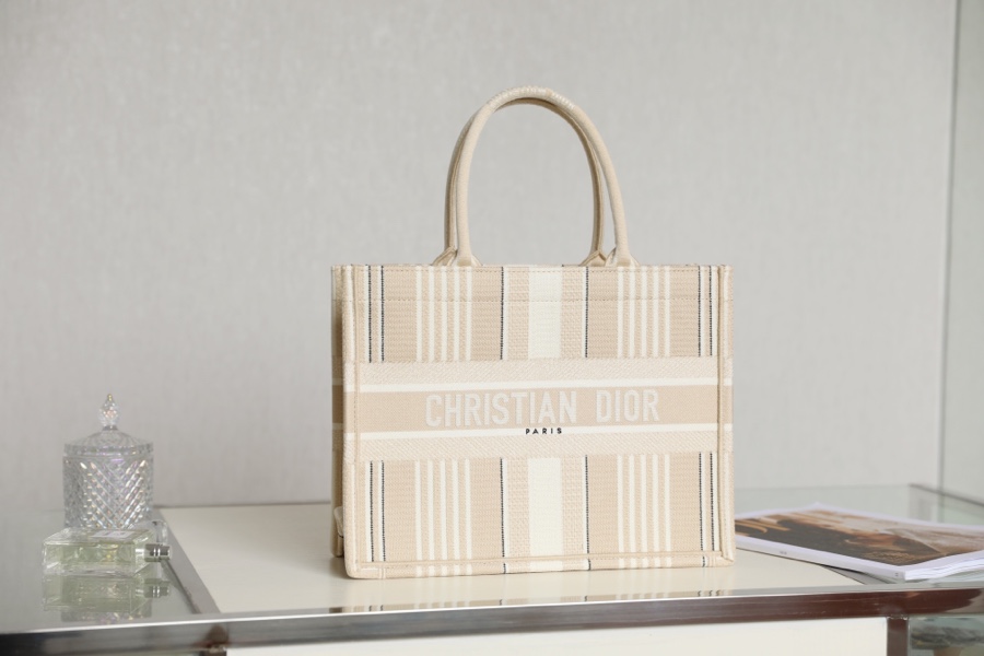 Dior AAAA
 Handbags Tote Bags Apricot Color Printing Canvas Spring/Summer Collection