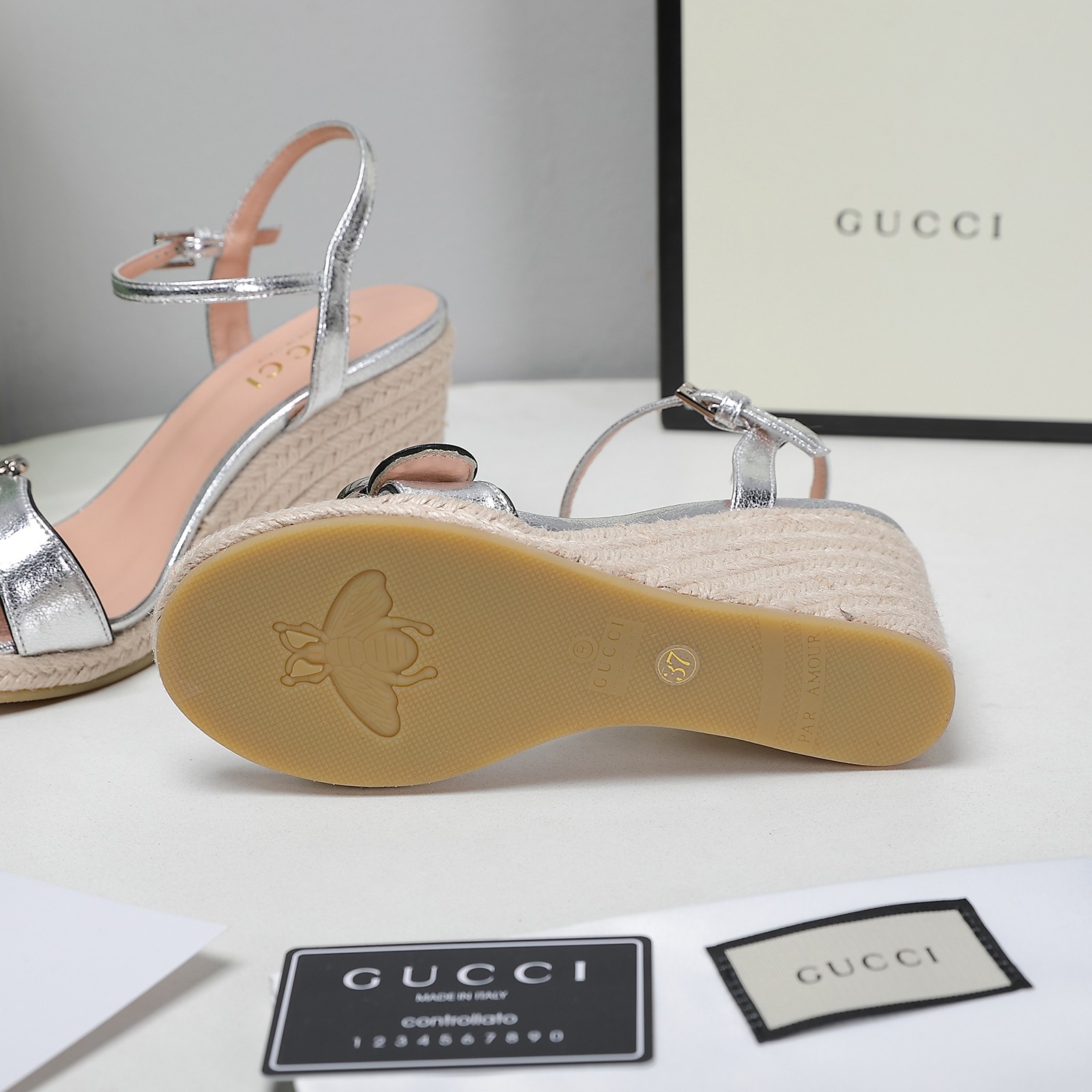 . Versión de gama alta 2021 Gucci Gucci nuevo talón inclinado sandalias de plataforma de agua Este p