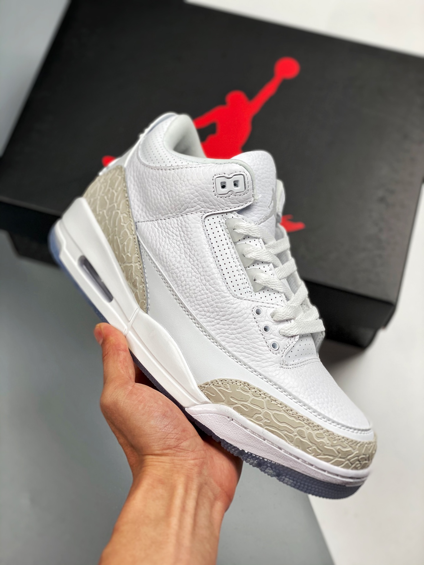 Air Jordan 3 Retro blanco puro, el rey de la relación calidad-precio de gama media, lanzamiento real, con pie…