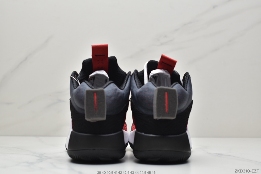 270 乔丹Air Jordan 35   ×   Titan 22  联名款专业实战篮球鞋DD4701--001