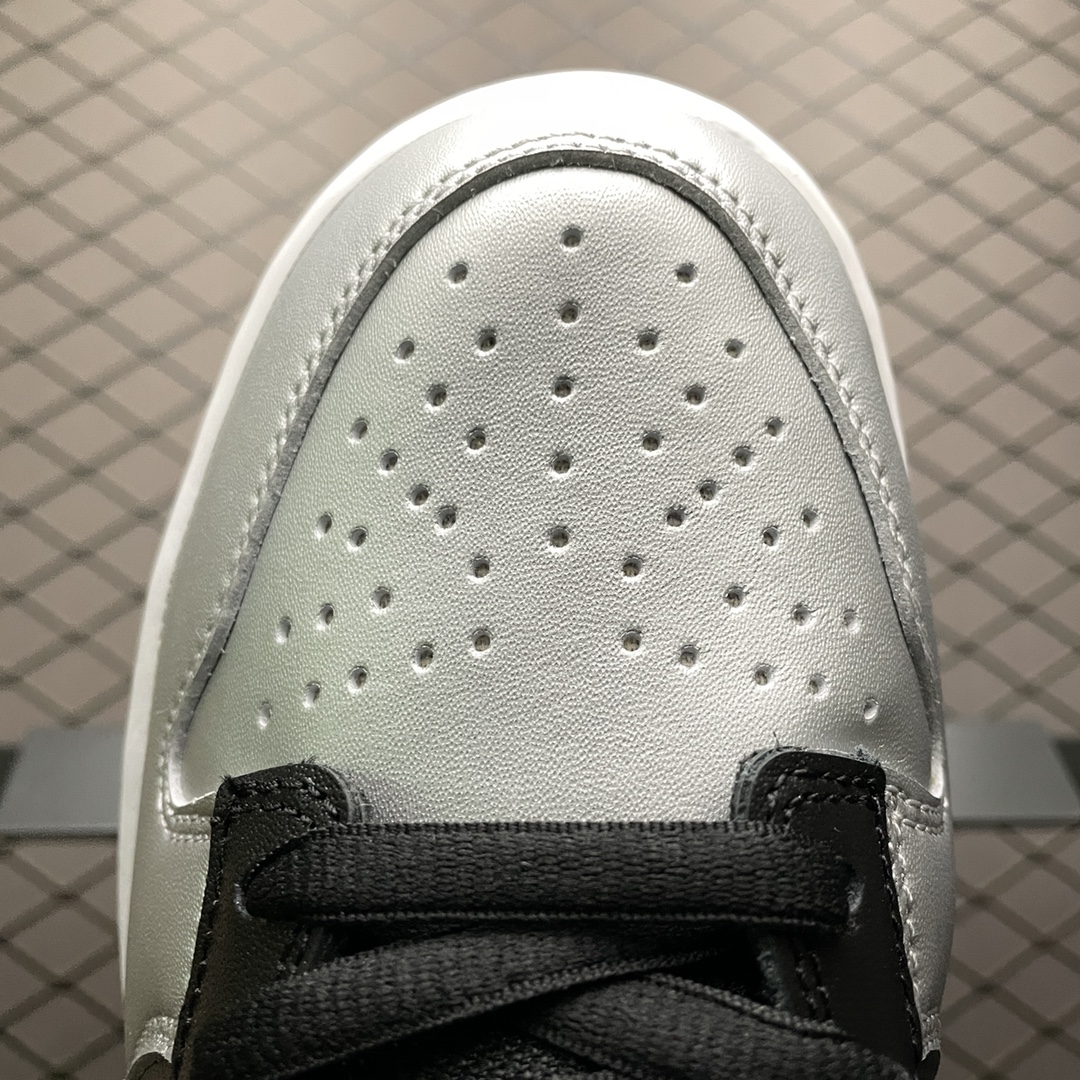 200 纯原版本 Supreme X Nike SB Dunk Low 白红配色 CK3480-600