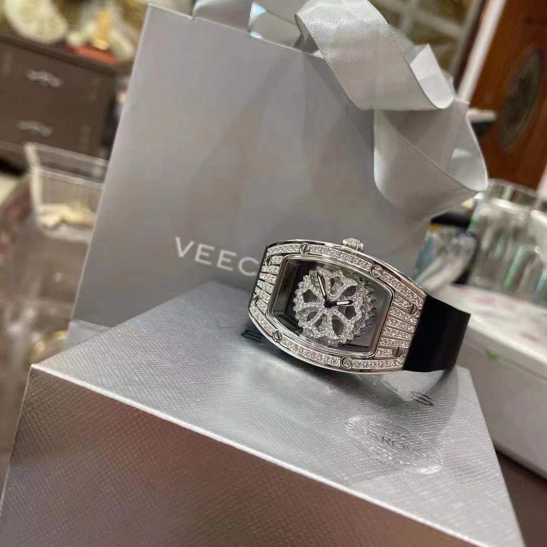 Unknown ⒶⓃ VEECANS 时来运转、转运手表blingbling在闪动、怎么拍都是怎么洋气