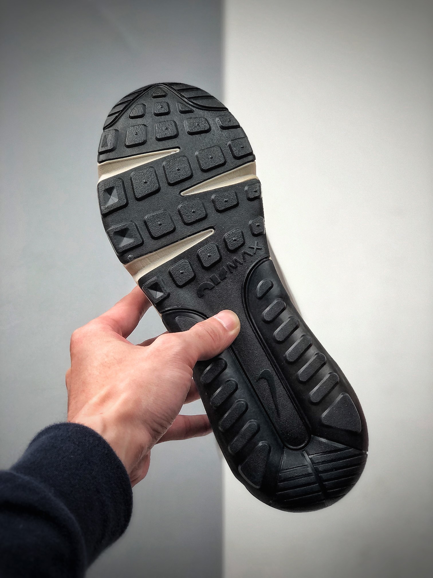 200 耐克AirMax2090  CW8611-001