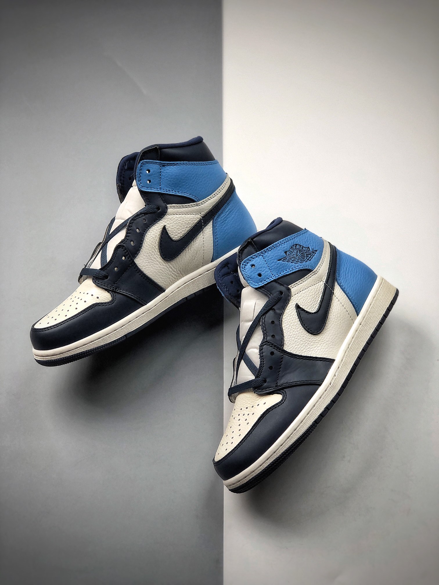 320  AJ1 高帮 黑曜石  黑曜石配色  555088-140