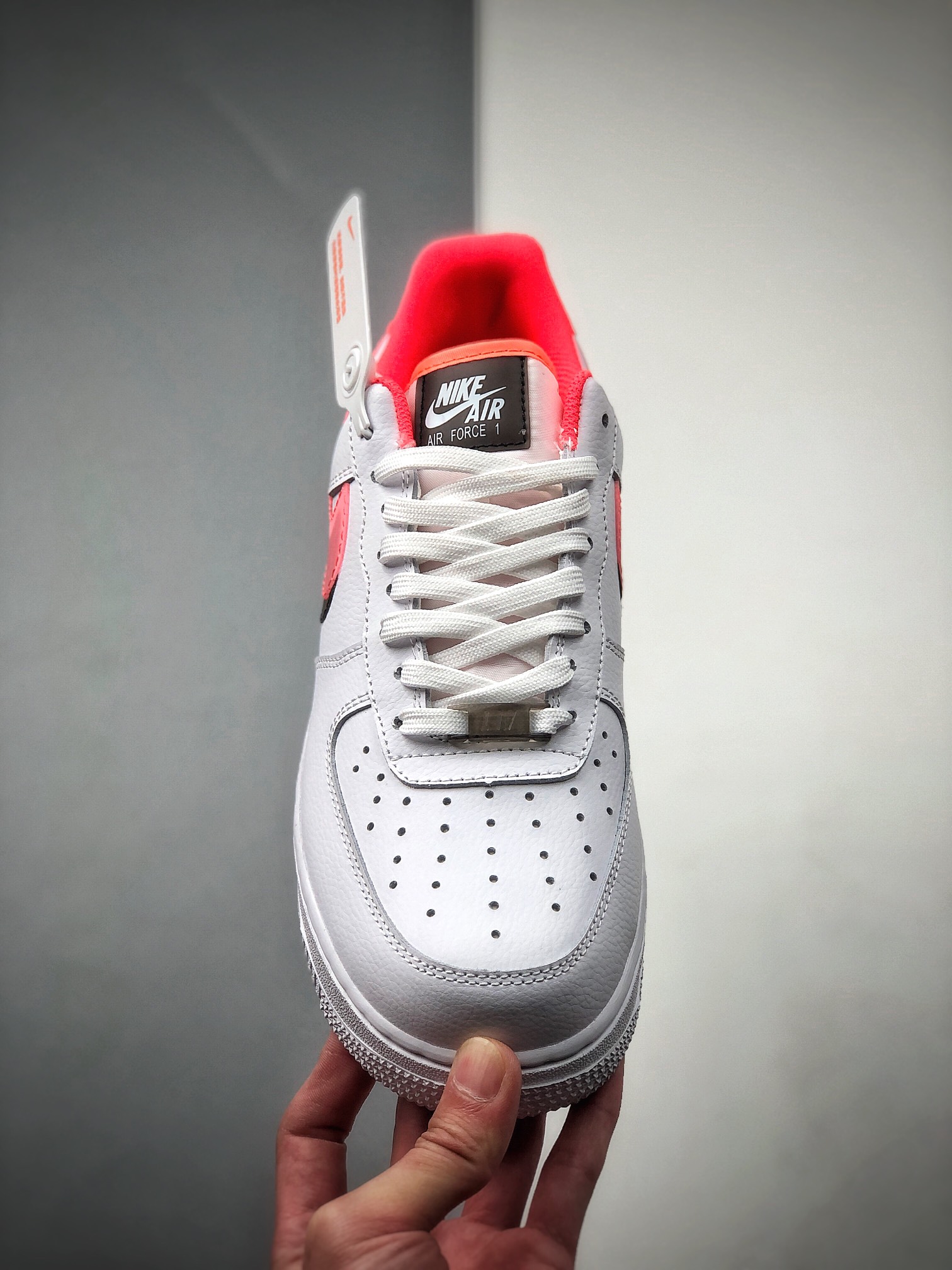 180 NIKE FORCE空军一号运动休闲板鞋 CW1574-101