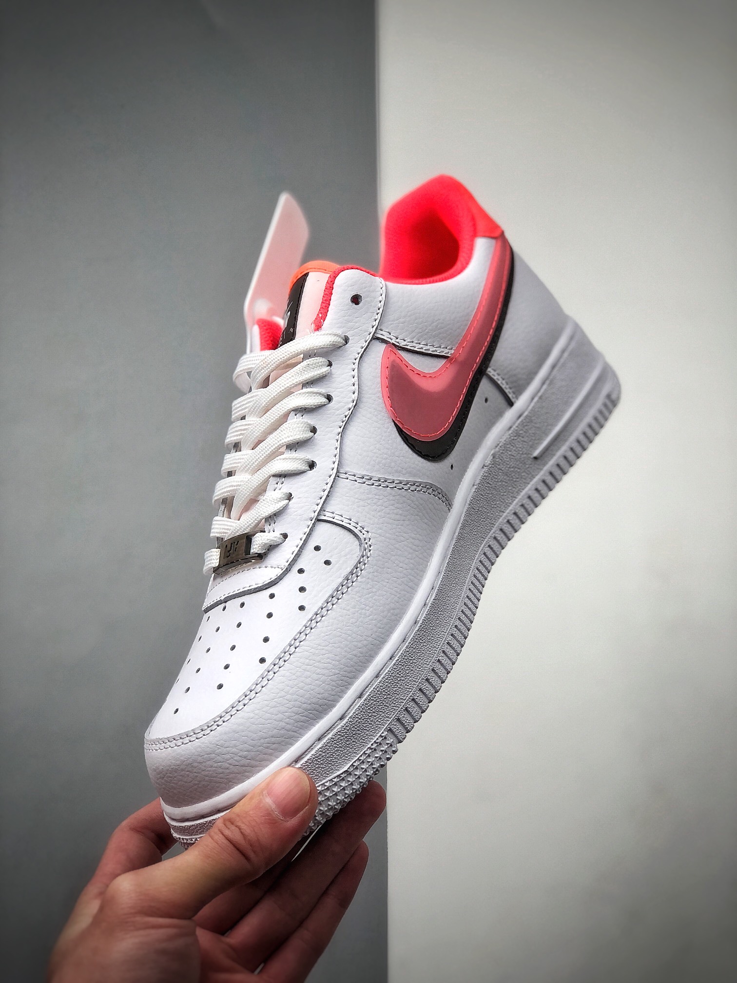 180 NIKE FORCE空军一号运动休闲板鞋 CW1574-101