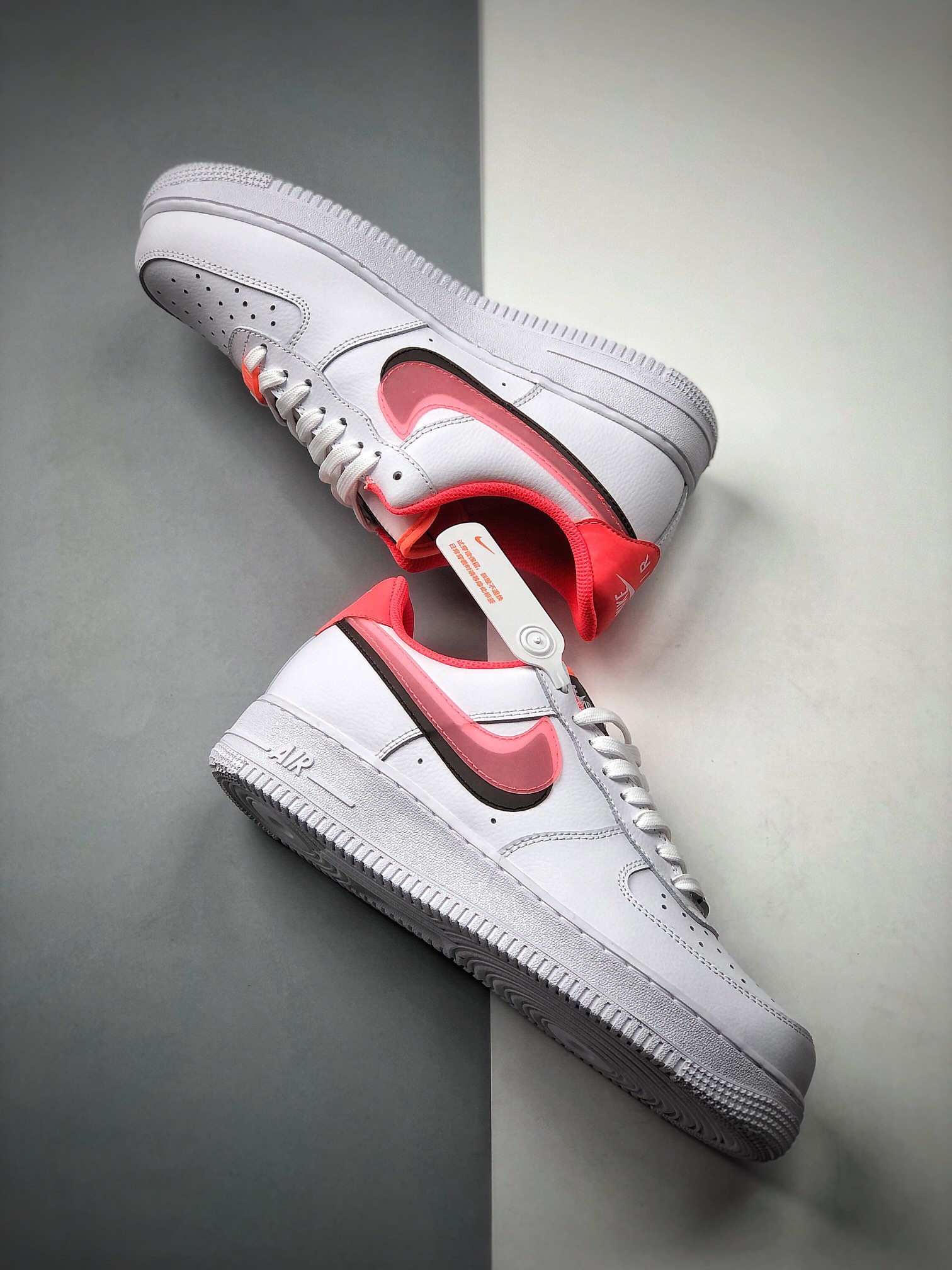 180 NIKE FORCE空军一号运动休闲板鞋 CW1574-101