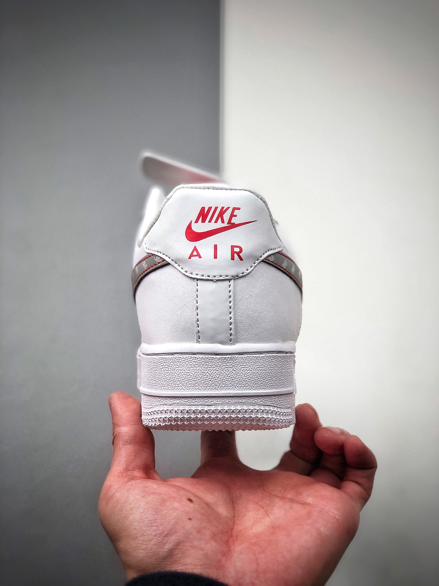 180 NIKE FORCE空军一号运动休闲板鞋 CT2296-100