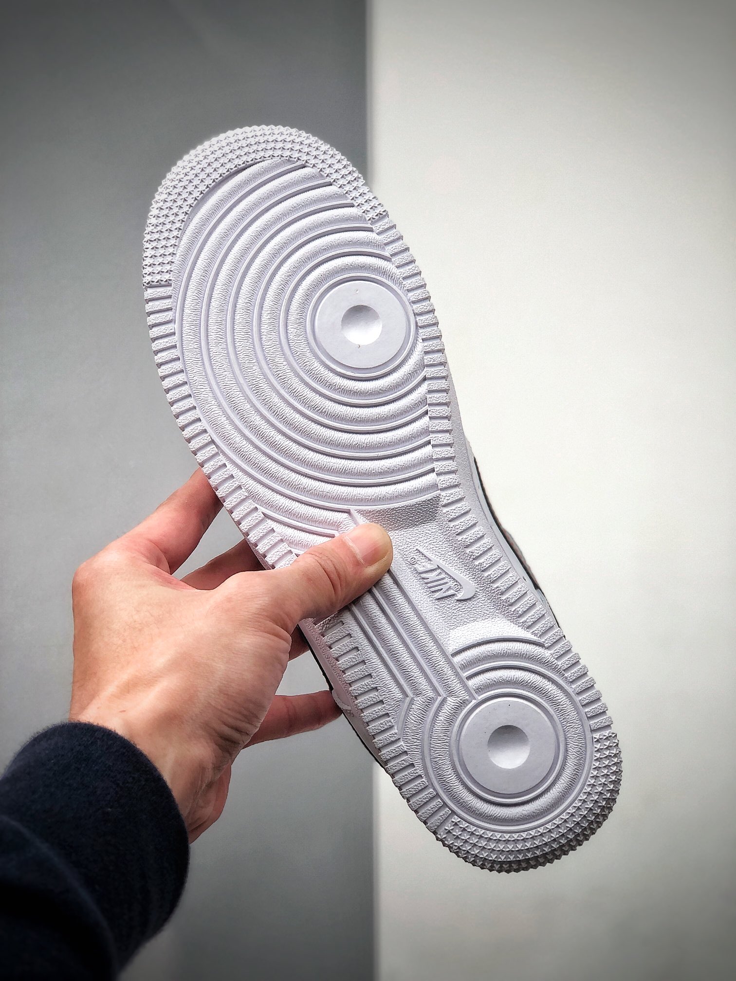 180 NIKE FORCE空军一号运动休闲板鞋 CT2296-100