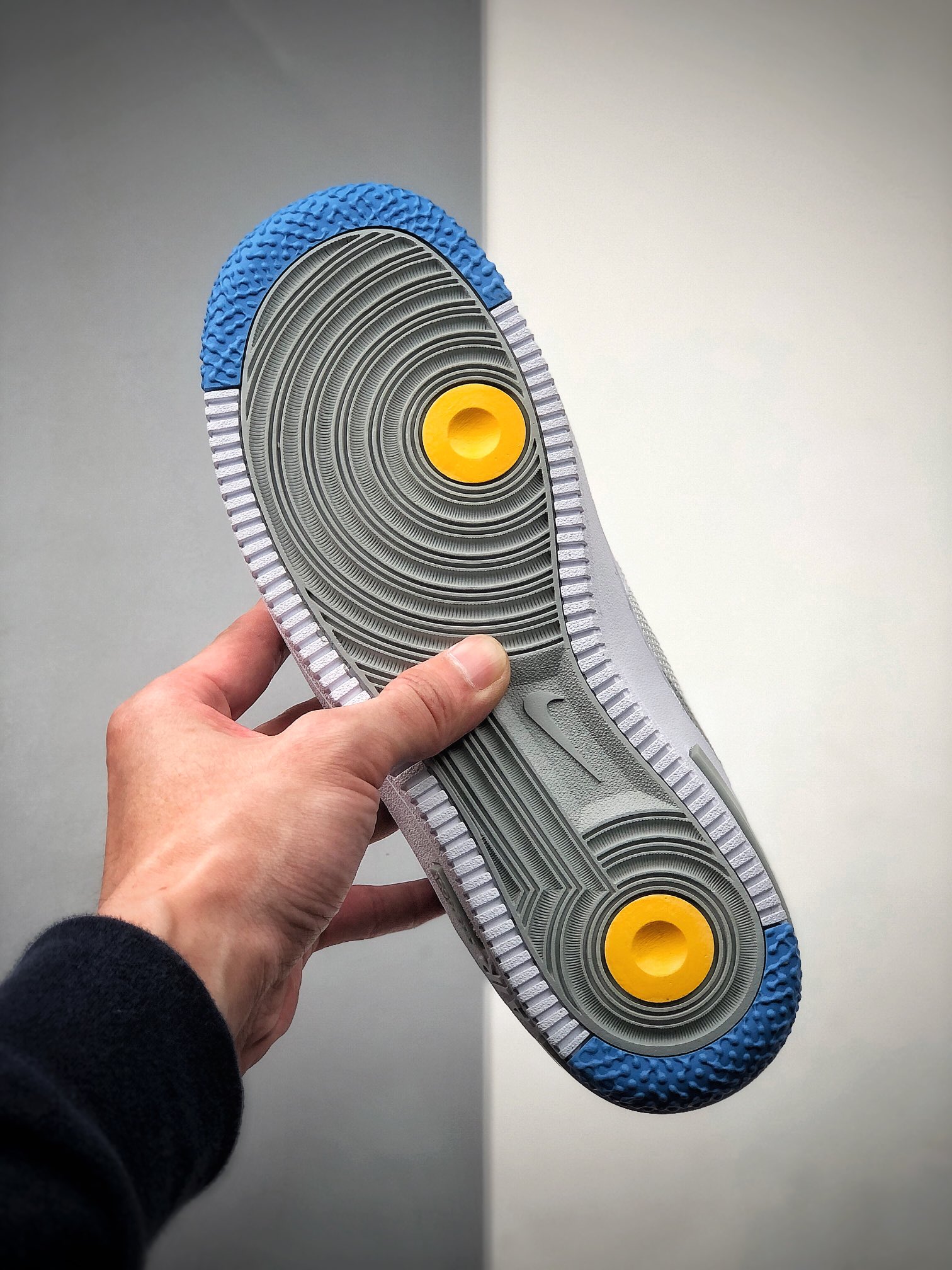 200 NIKE FORCE空军一号运动休闲板鞋 CT1020-100