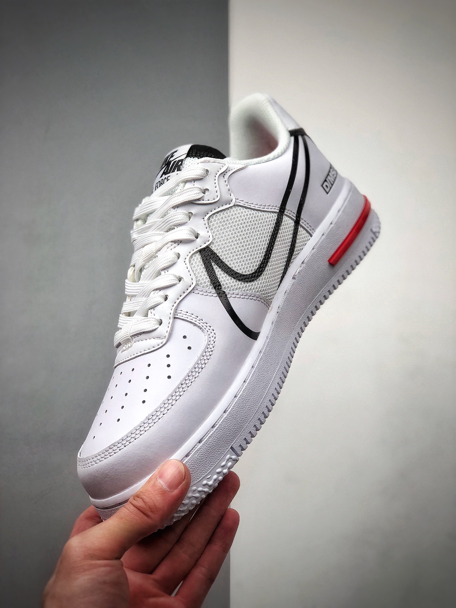 200 NIKE FORCE空军一号运动休闲板鞋  CD4366-100