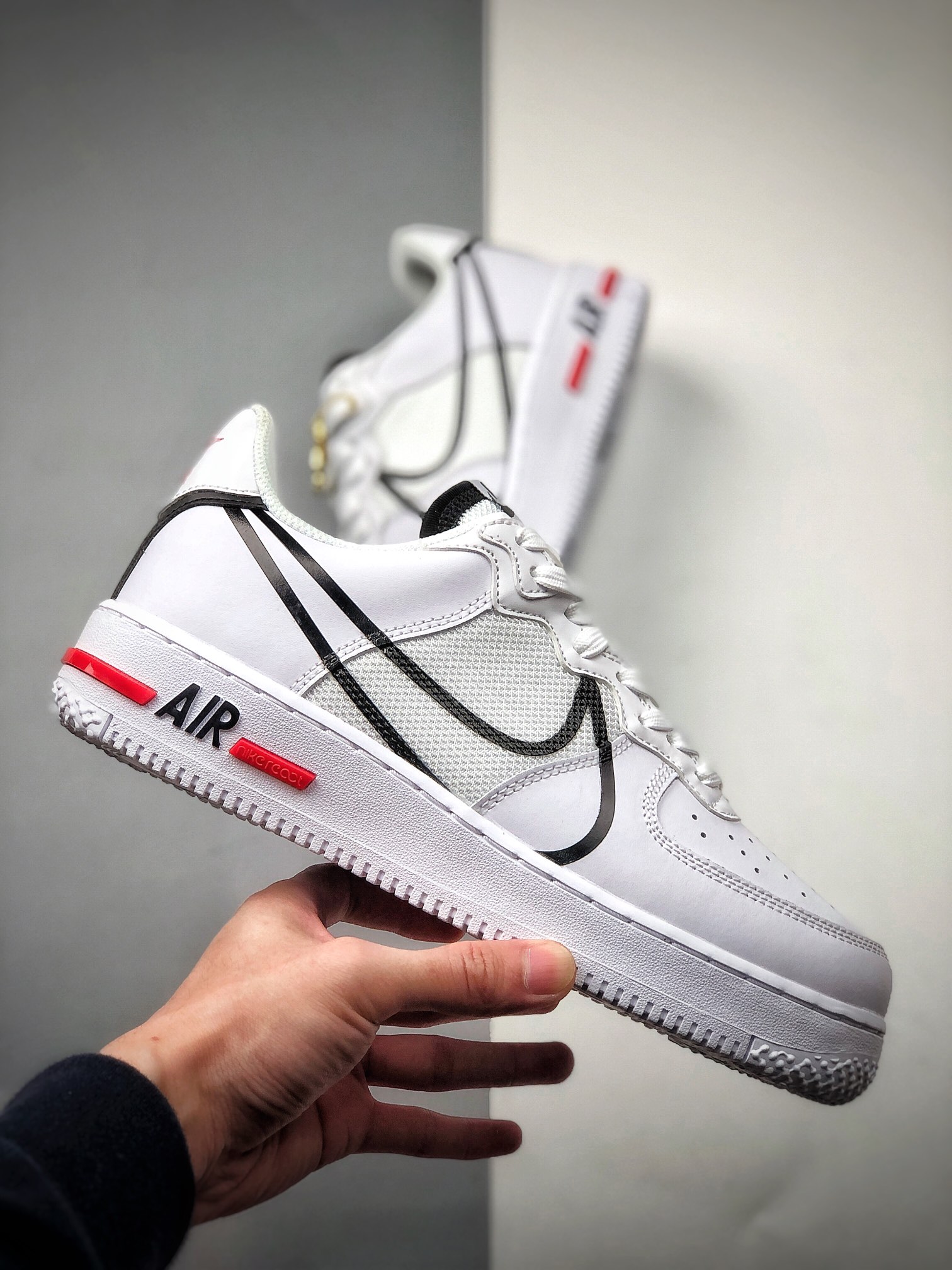 200 NIKE FORCE空军一号运动休闲板鞋  CD4366-100