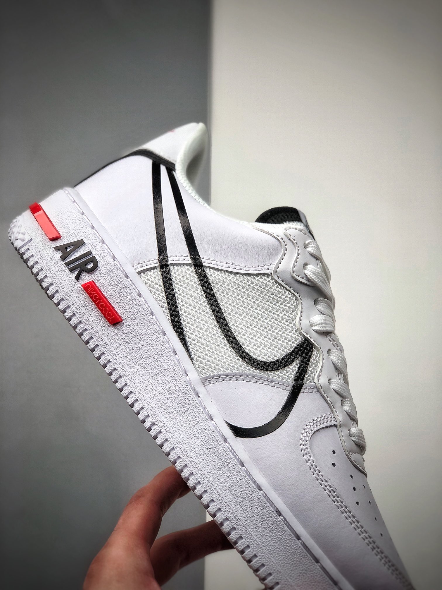 200 NIKE FORCE空军一号运动休闲板鞋  CD4366-100