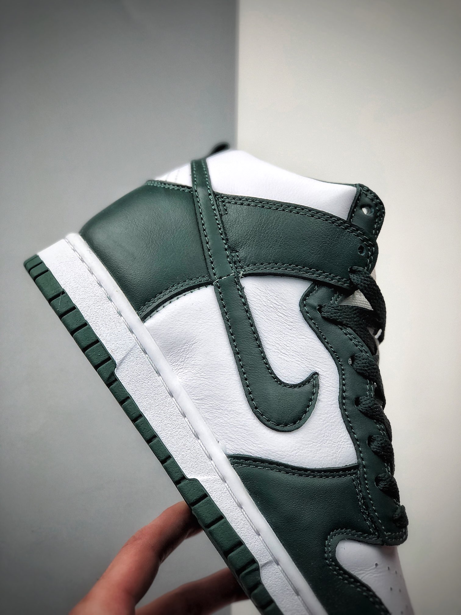 360  耐克 SB Nike SB Dunk High Pro  Travis Scott HD同款CZ8149-100
