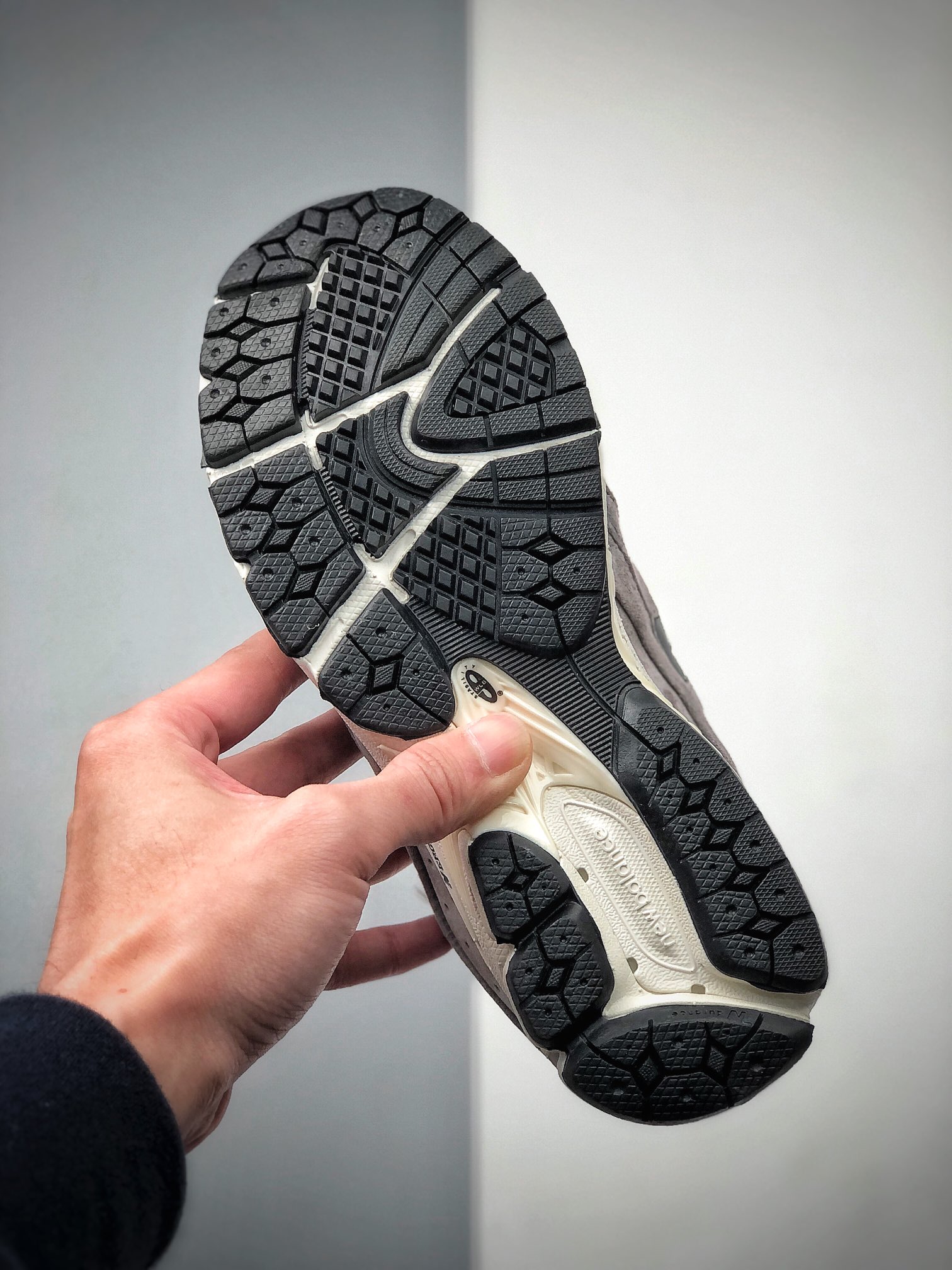 200   New Balance 新百伦NB Made in USA M2002系列美产血统经典复古休闲运动百搭老爹鞋缓震跑步鞋