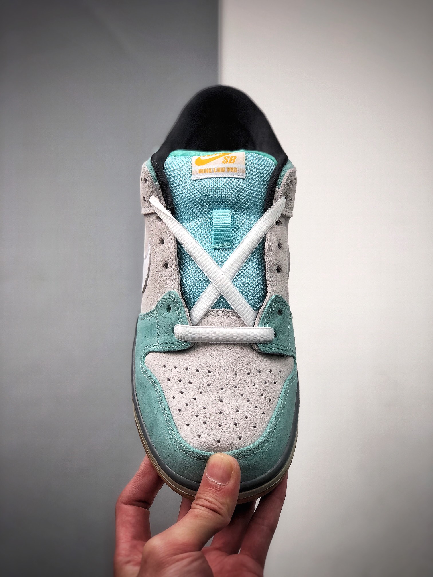 280  Plus Skate Shop x Nike SB Dunk Low “Gulf of Mexico” 304292-410