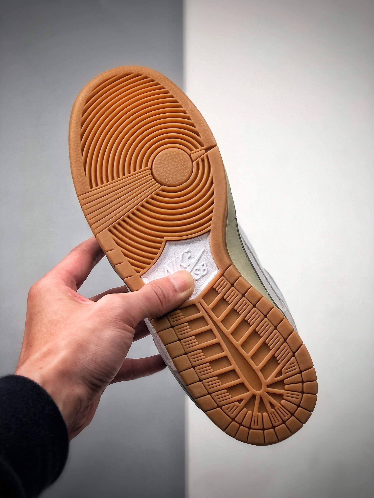 280  Plus Skate Shop x Nike SB Dunk Low “Gulf of Mexico” 304292-410