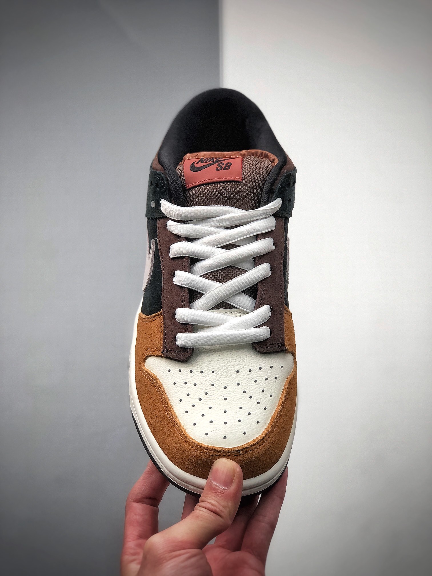 280  NIKE DUNK SB LOW PRO SB 白吉他Dunk SB顾名思义304292-902