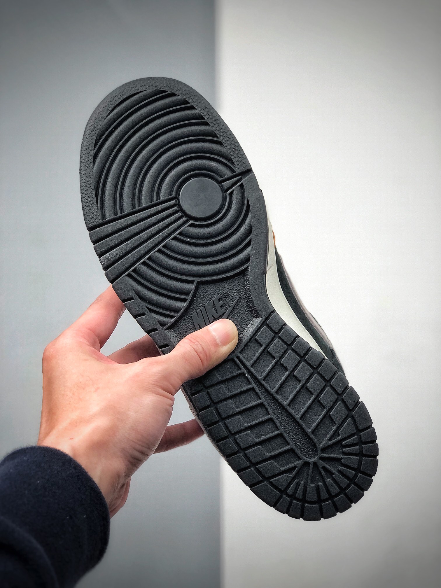 280  NIKE DUNK SB LOW PRO SB 白吉他Dunk SB顾名思义304292-902