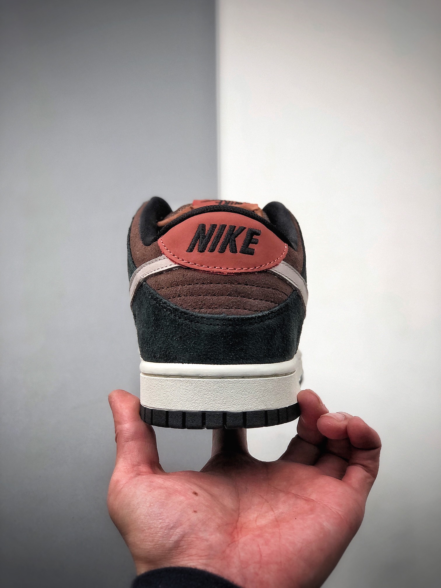 280  NIKE DUNK SB LOW PRO SB 白吉他Dunk SB顾名思义304292-902