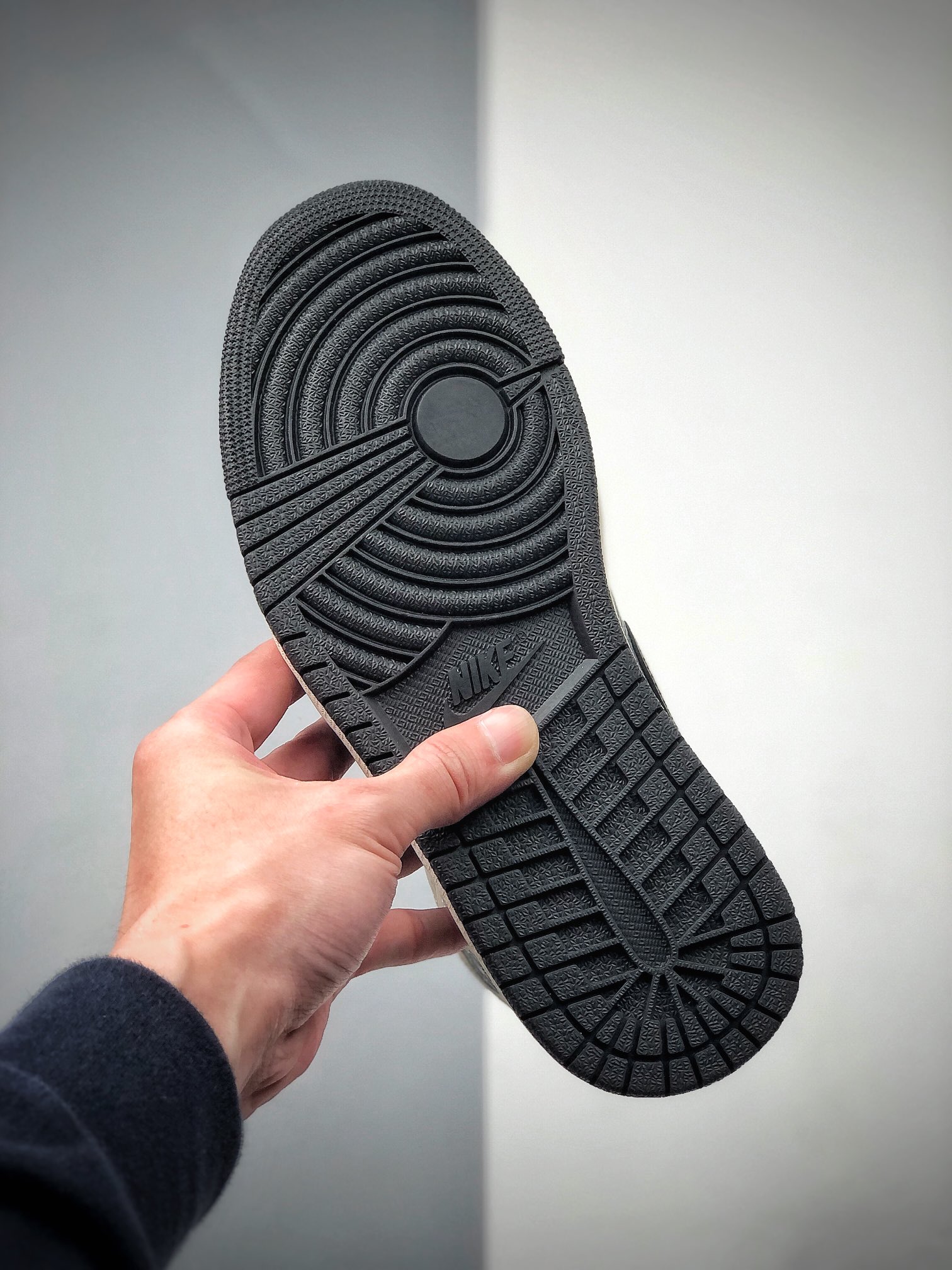 400 Air Jordan 1 Retro High OG “Shadow”黑魂 乔1高帮文化篮球鞋 555088-033