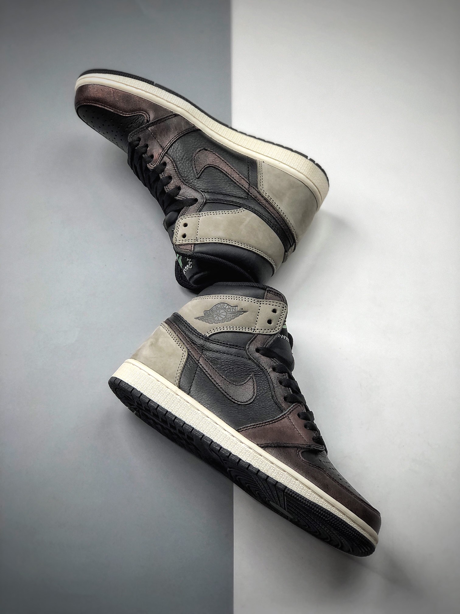 400 Air Jordan 1 Retro High OG “Shadow”黑魂 乔1高帮文化篮球鞋 555088-033