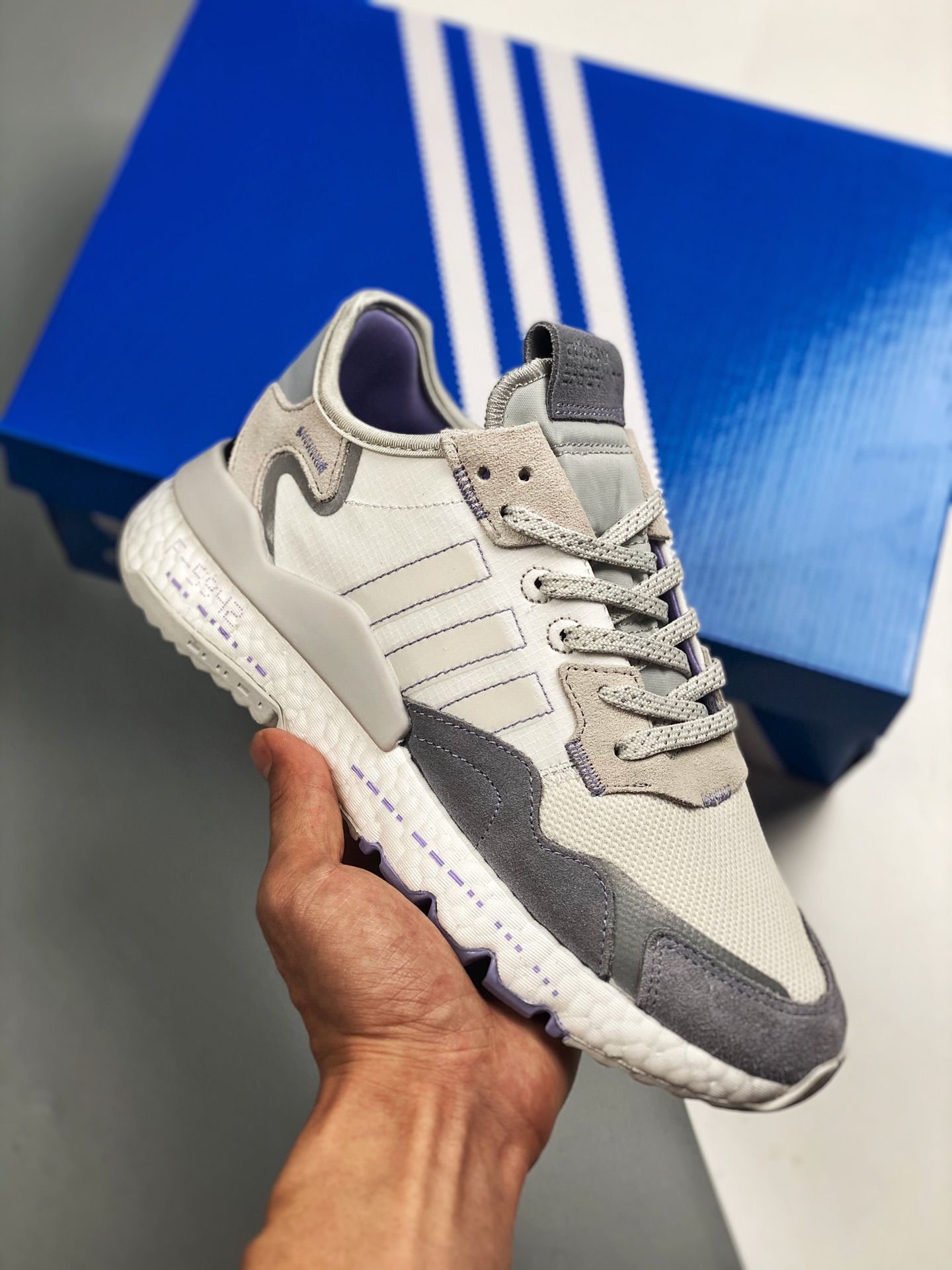 AD Nite Jogger Boost gris blanco púrpura trébol colaboración corredor nocturno número de artículo: HQ3250 zapatillas de…