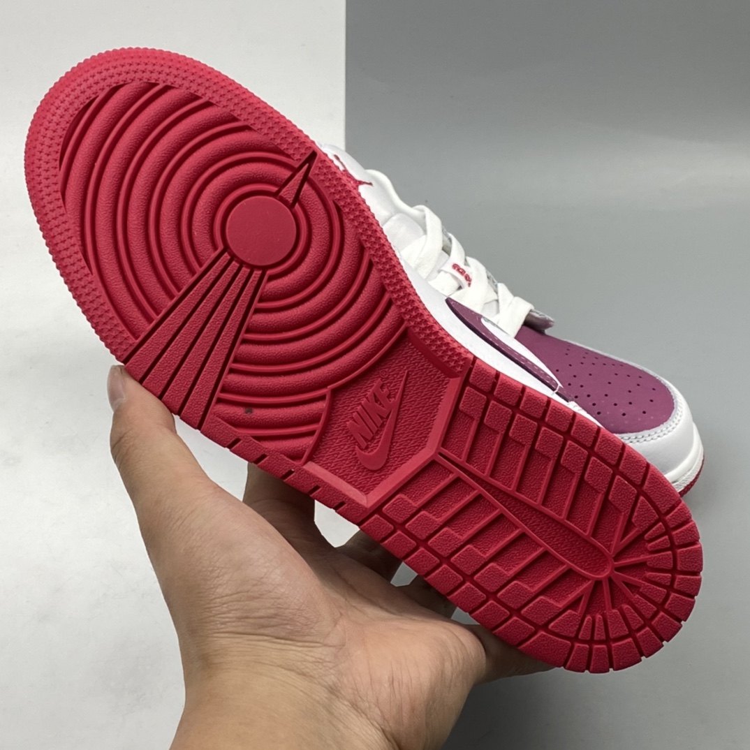 240 Air Jordan 1 Low AJ1低帮时尚休闲板鞋 554723-161