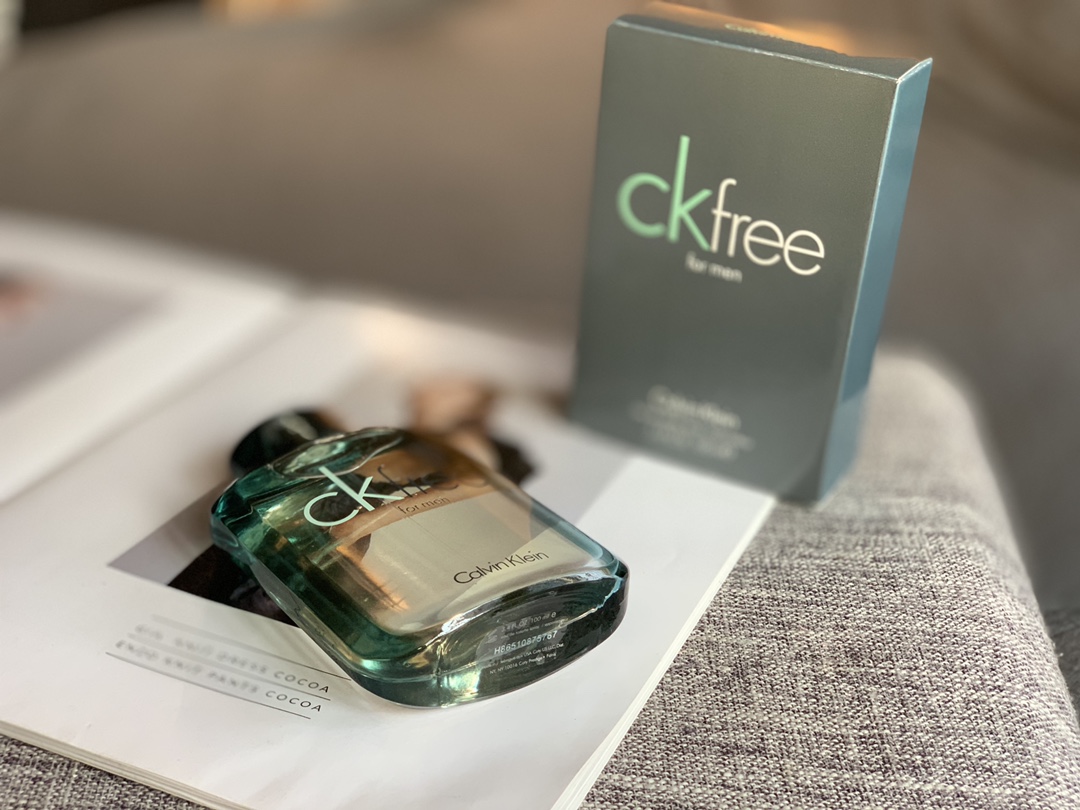 专柜版CK凯文克莱ck free自由飞男士香水100ml 9