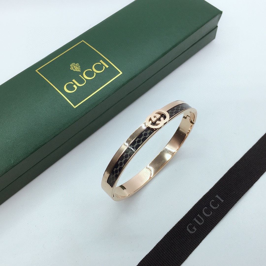 にきちんと】 Gucci - 研磨済 良品 GUCCIの いしていた - www