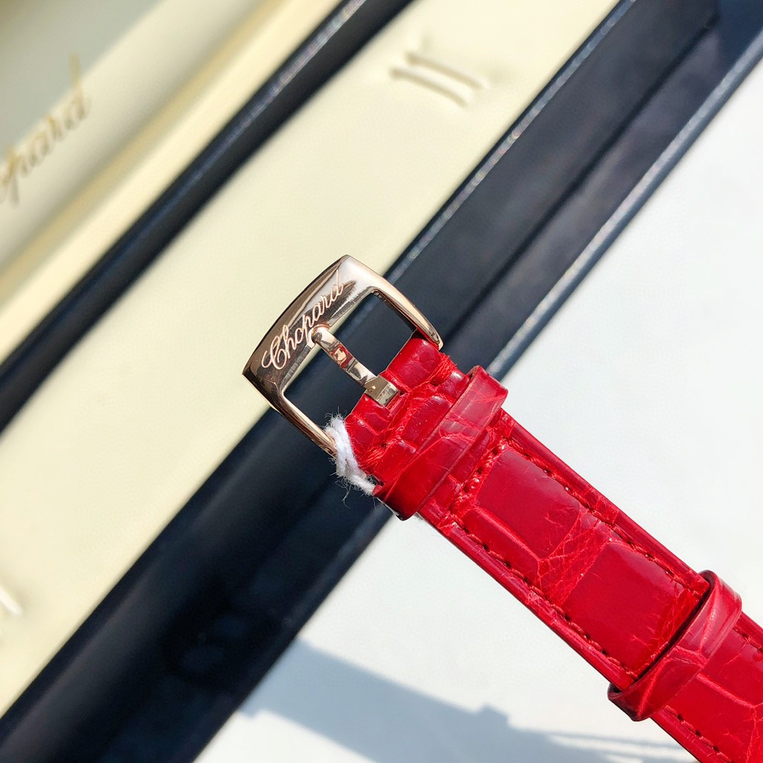 Lacoste 2021年新款 最新尺寸33mm 之前出的30太小 36又太大、现在不用纠结尺寸了