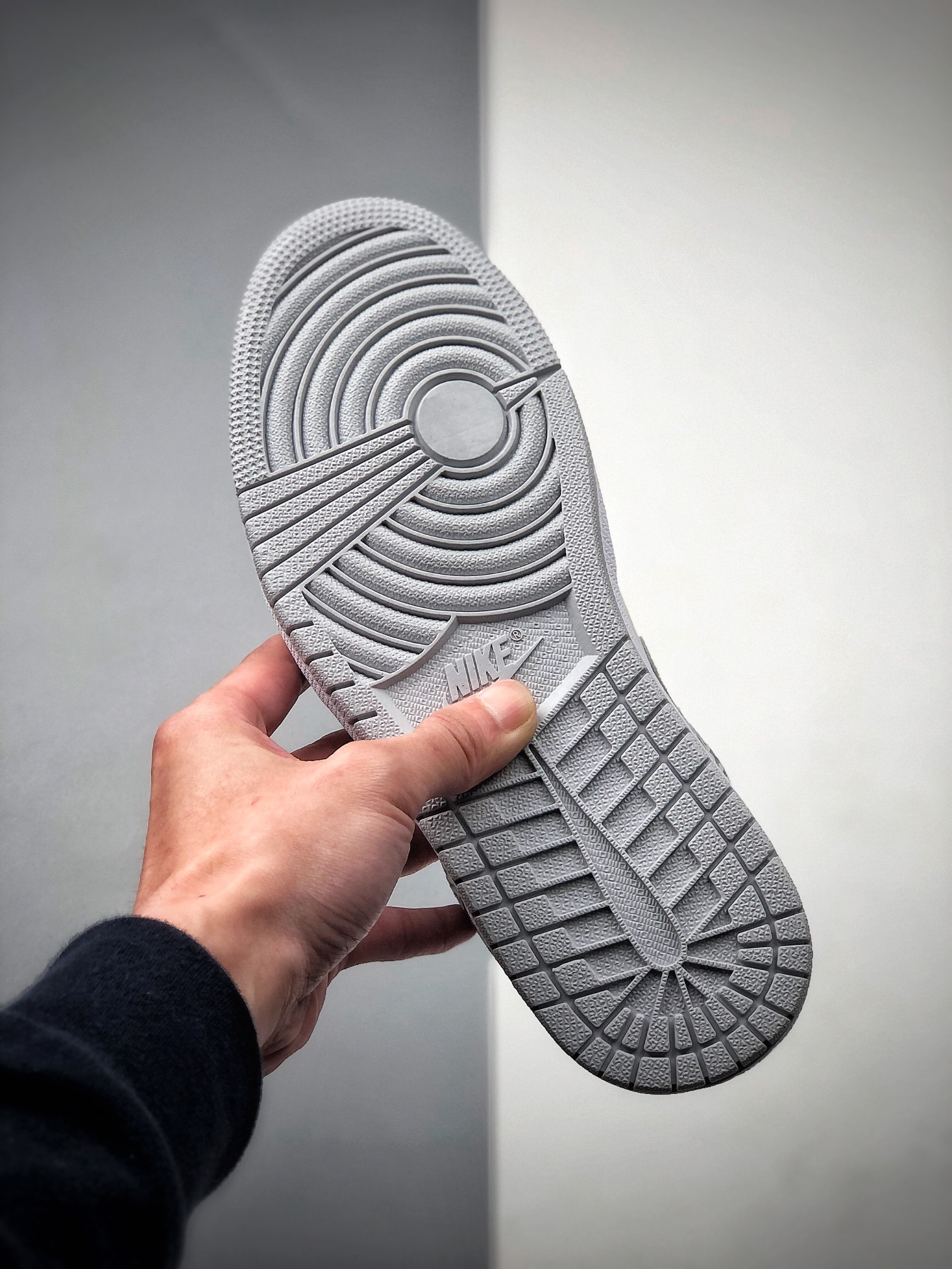 200  Air Jordan 1 Low PRM ”Elephant Print” 低帮 白灰爆裂纹 DH4269-100