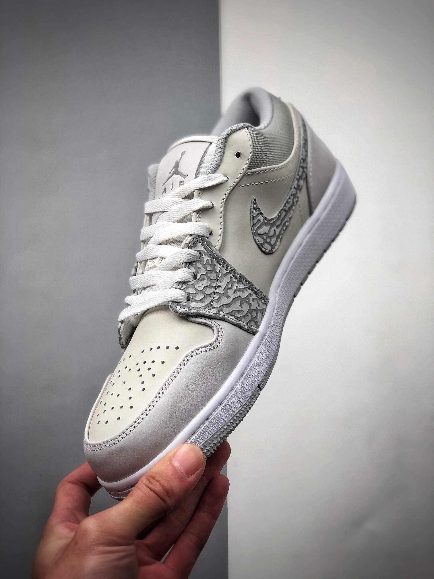 200  Air Jordan 1 Low PRM ”Elephant Print” 低帮 白灰爆裂纹 DH4269-100