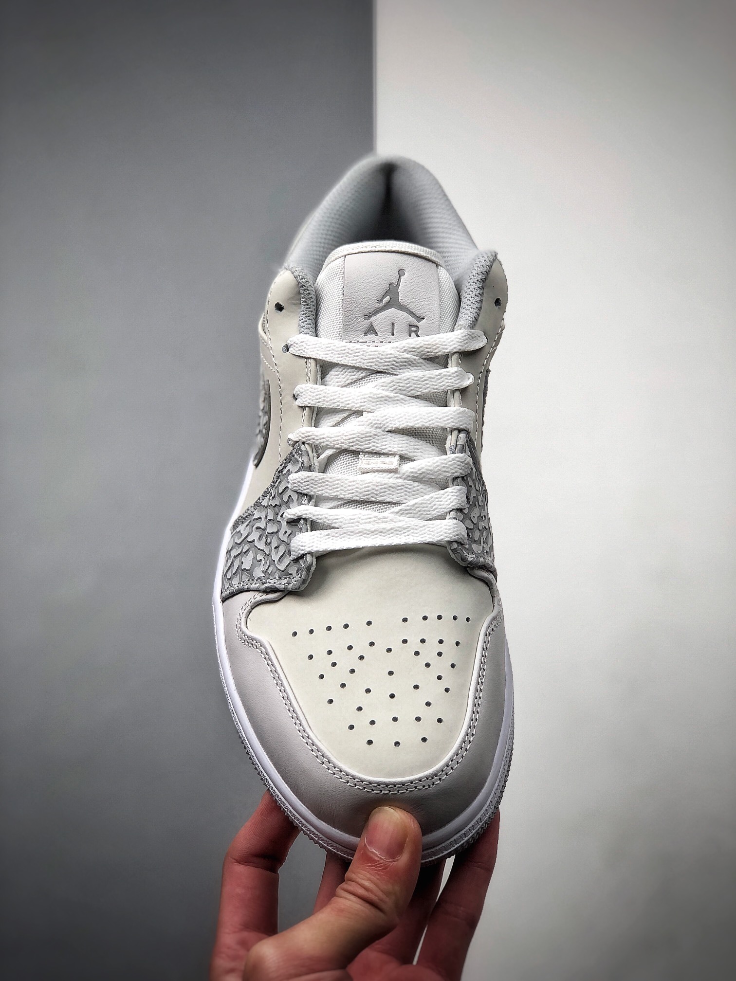 200  Air Jordan 1 Low PRM ”Elephant Print” 低帮 白灰爆裂纹 DH4269-100