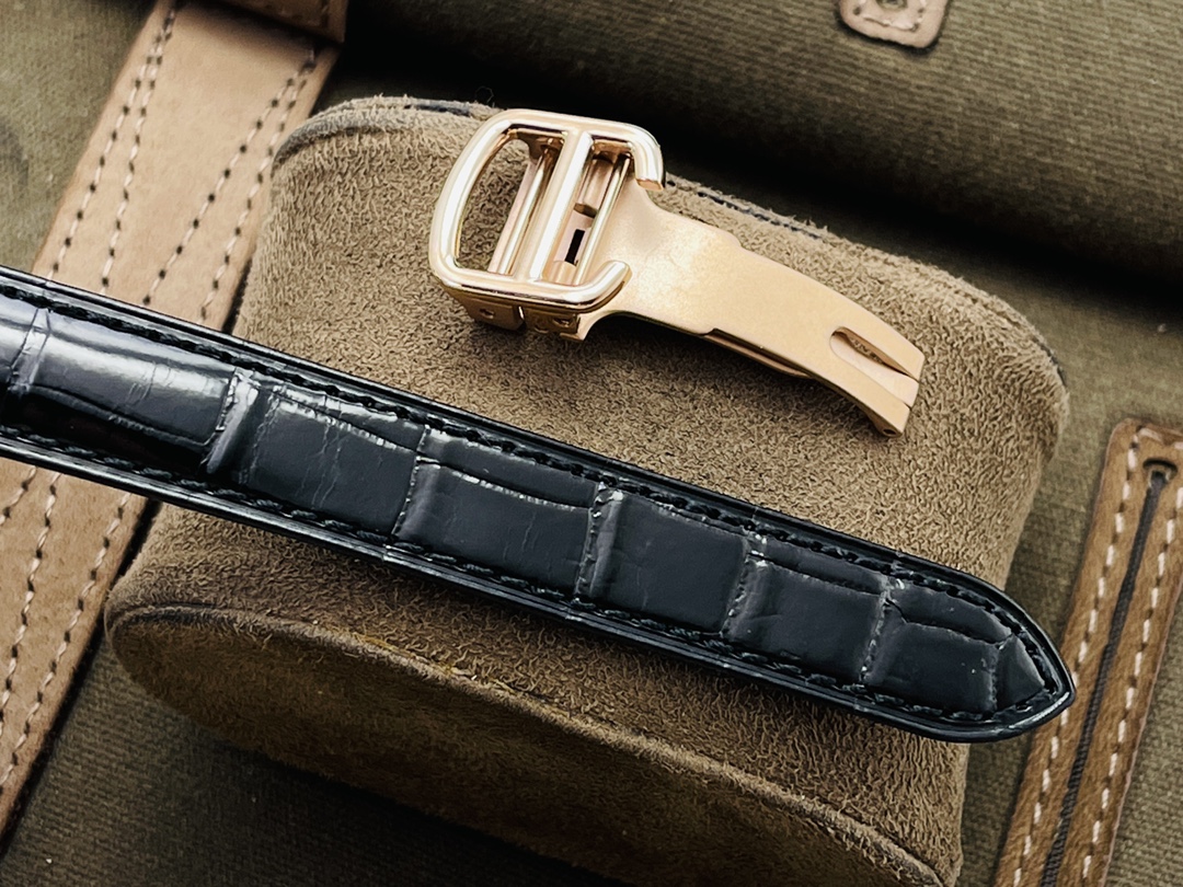 Cartier EG Factory2021新力作V2升级版 卡.地亚Cartier情侣腕表 钥匙……时光之钥打开典雅之门