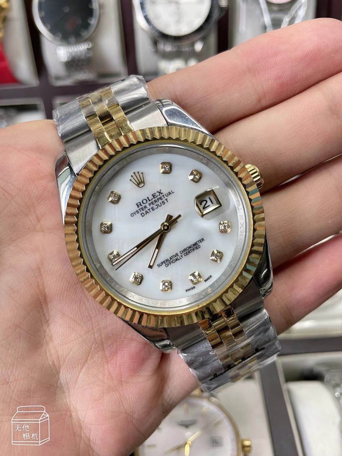 K0   劳力士 Rolex —尊贵水鬼系列机械男表 顶级男士腕表，进口316精钢表壳矿物质超强镜面，持久耐磨，圈口可转动陶瓷圈，316全精钢带表，全自动机械机芯，走时精准，尺寸41mm厚11mm，新品独家装配热销中碗美展现，无限魅力，气质非凡，快来抢购，精品不断”},”time”:”07/08