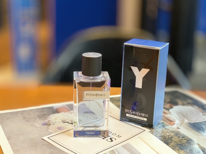 Yves Saint Laurent Y EDT - A Fresh & Bold Fragrance for the Modern Man 1 Yves Saint Laurent Y EDT - A Fresh & Bold Fragrance for the Modern Man