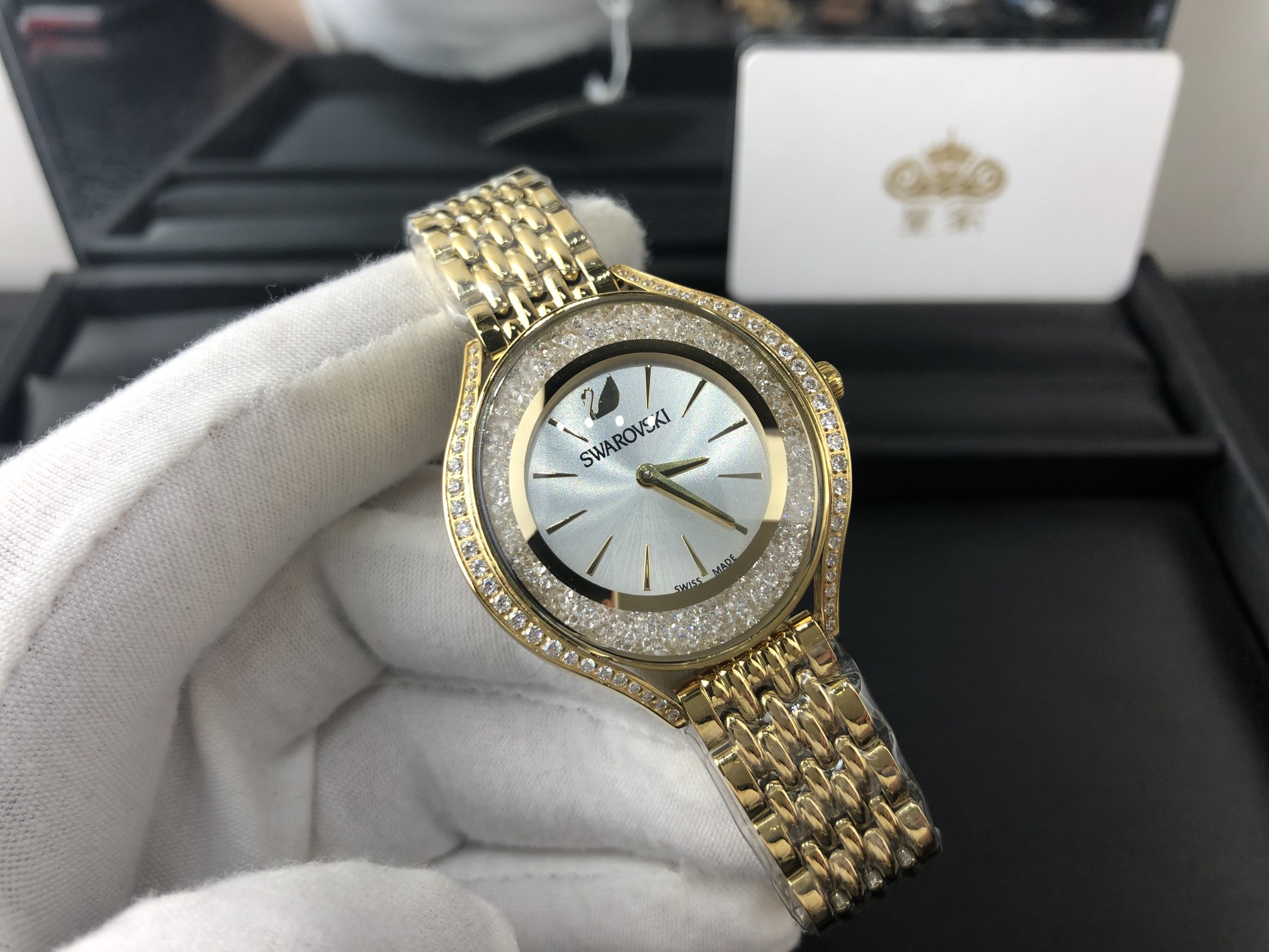 Unknown 皇家 施华洛世奇金色女表