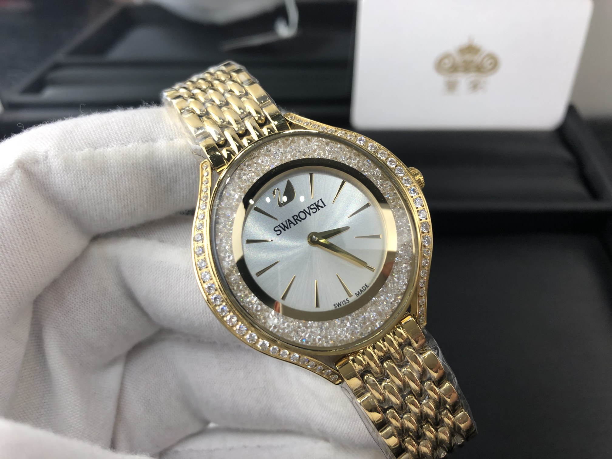 Unknown 皇家 施华洛世奇金色女表